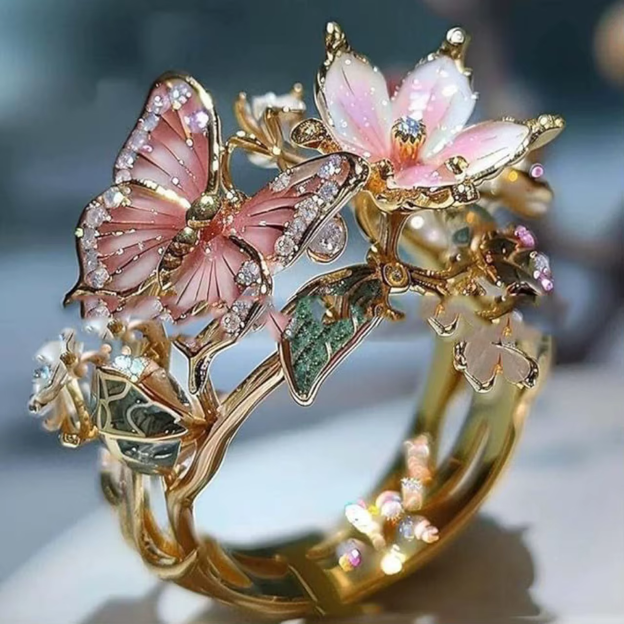 Bagues esthétiques fleurs et papillons pour femme