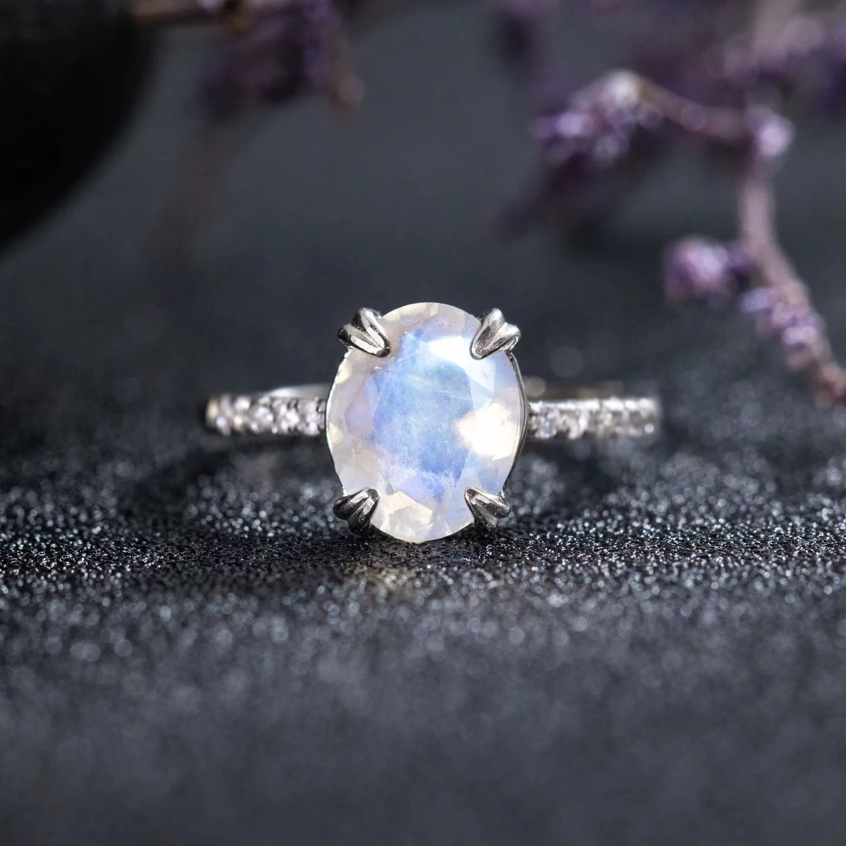 Bague minimaliste en pierre de lune naturelle pour femme