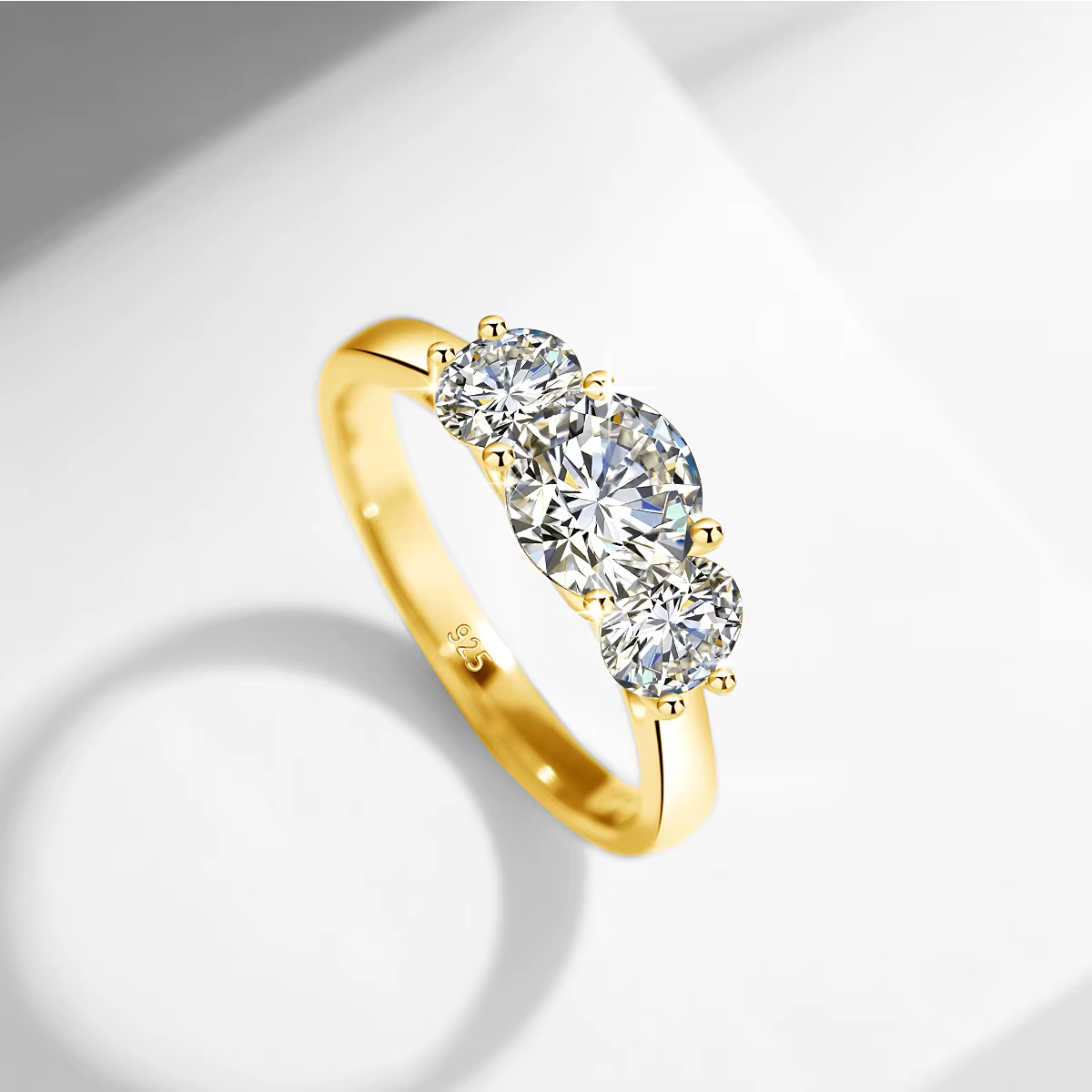 Bagues Moissanite en or jaune pour femmes