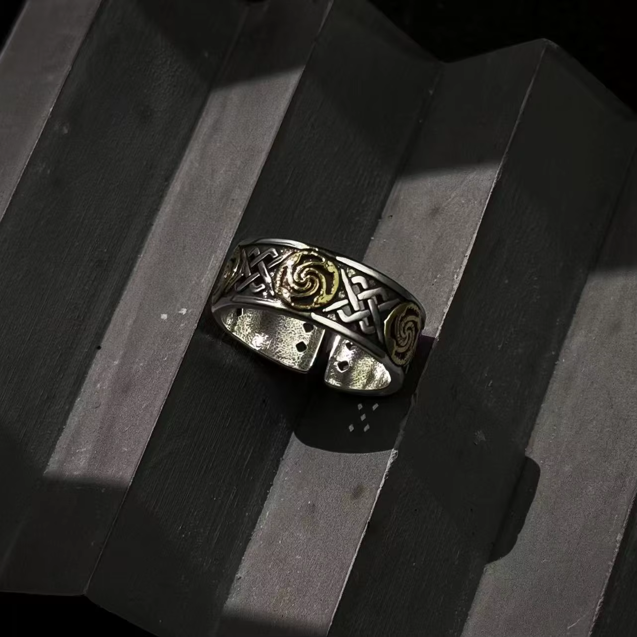 Bague ouverte réglable pour hommes
