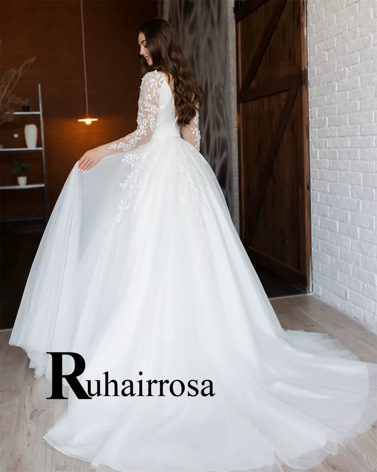 Ruhair Chic robes De mariée Appliques fermeture éclair col en v a-ligne Tulle balayage Train sur mesure Occasion Vestido De Casamento personnalisé