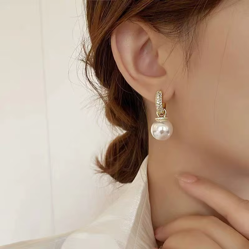 Boucles d'oreilles pendantes en perles de Zircon incrustées