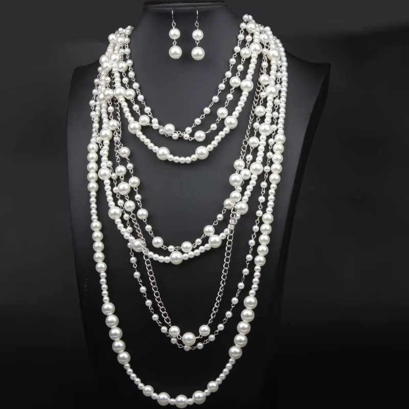 Ensemble élégant collier et boucles d'oreilles en perles faites à la main offrant des styles de style polyvalents