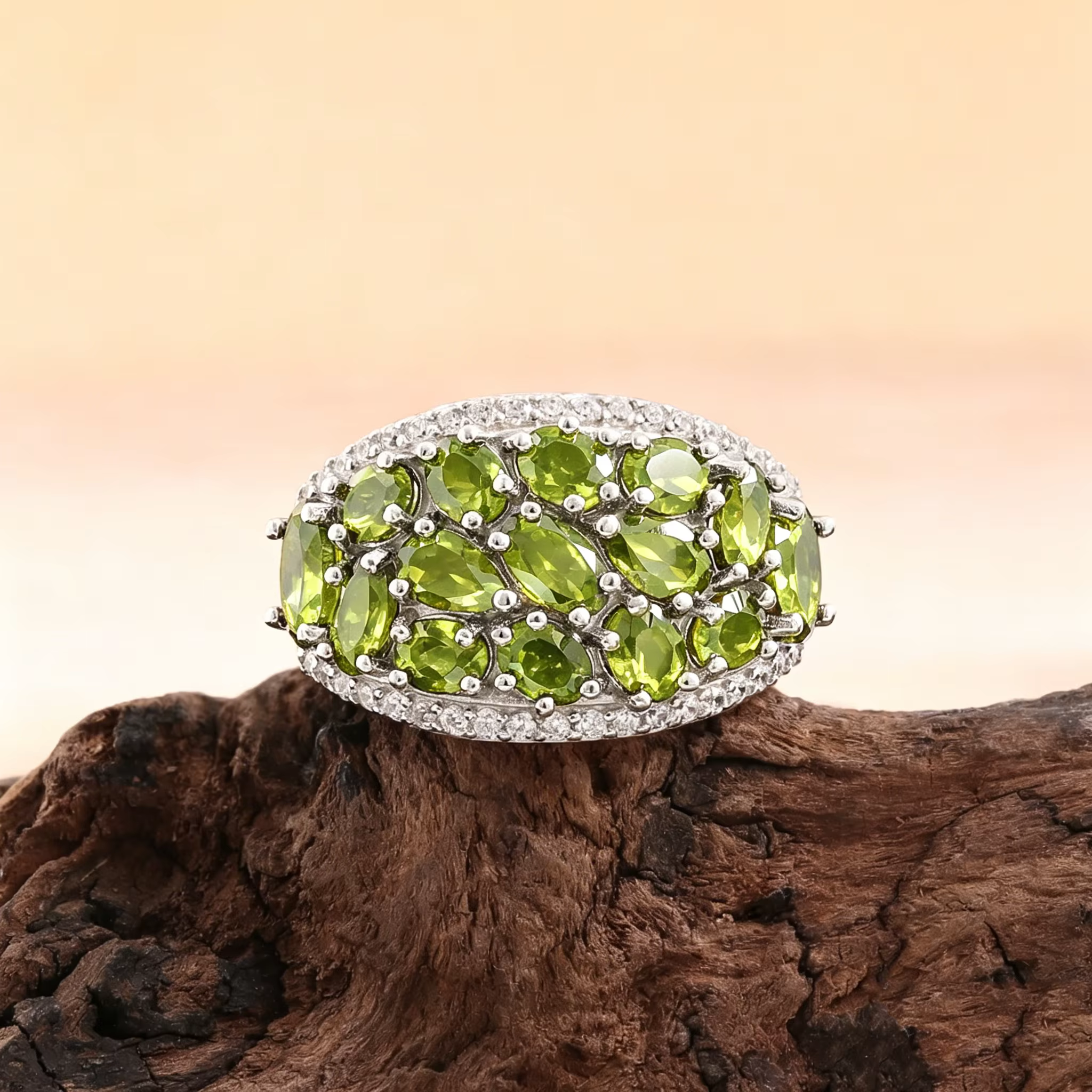 Bague en péridot naturel pour femme