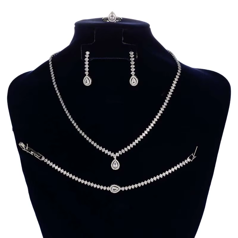 Ensemble de bijoux HADIYANA classique brillant mariée boucles d'oreilles de mariage collier Bracelet bague BN8328 pour cadeaux de fête d'anniversaire