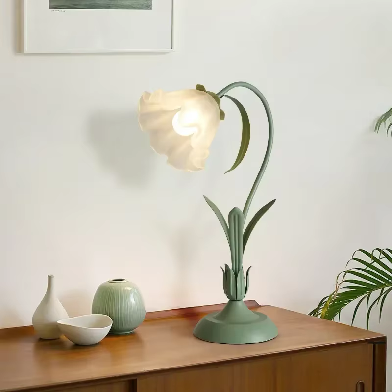 Lampe de bureau à fleurs romantiques françaises