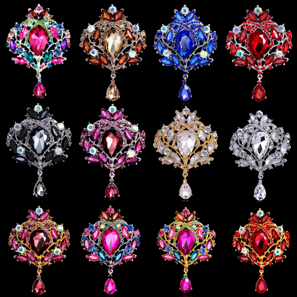 Broche en forme de larme en cristal brillant