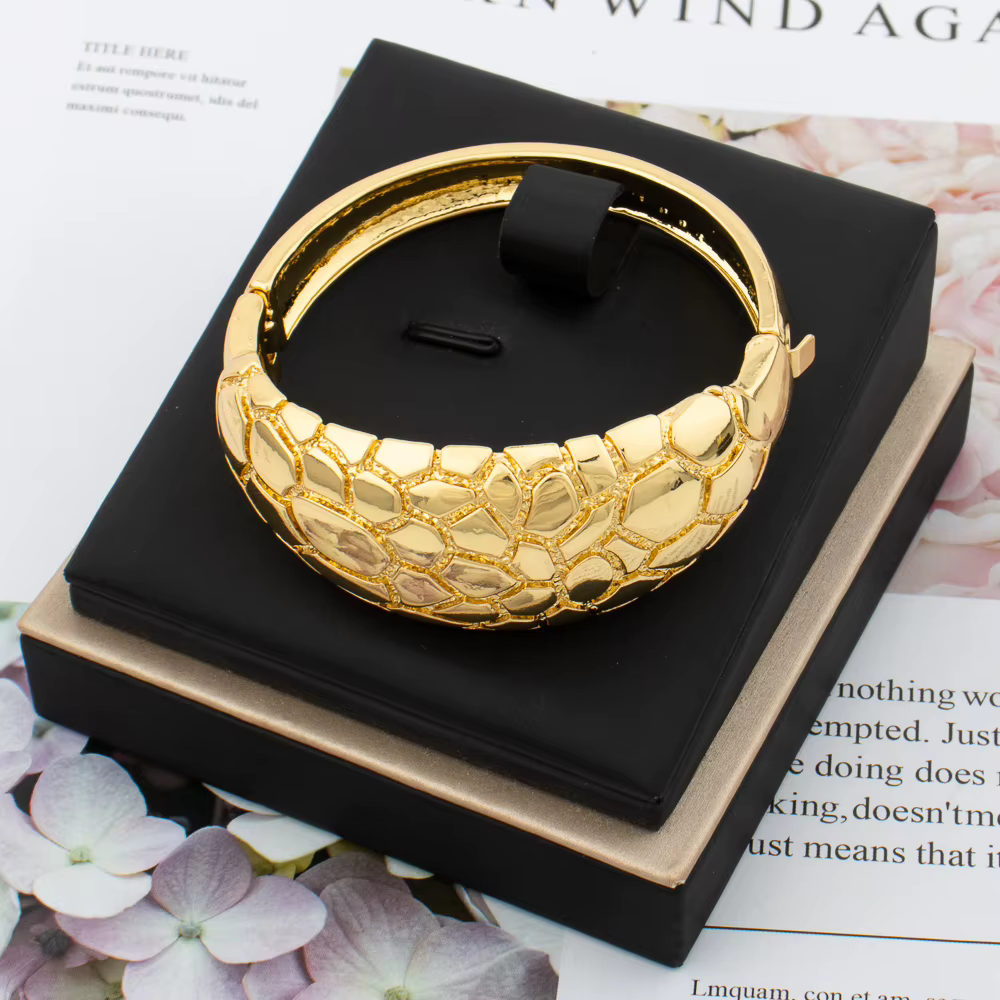 Bague de dubaï couleur or 18 carats pour femmes de luxe