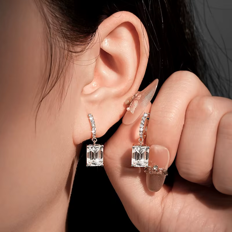 Rrjzz Boucles d'oreilles pendantes en moissanite taille émeraude 7x9mm