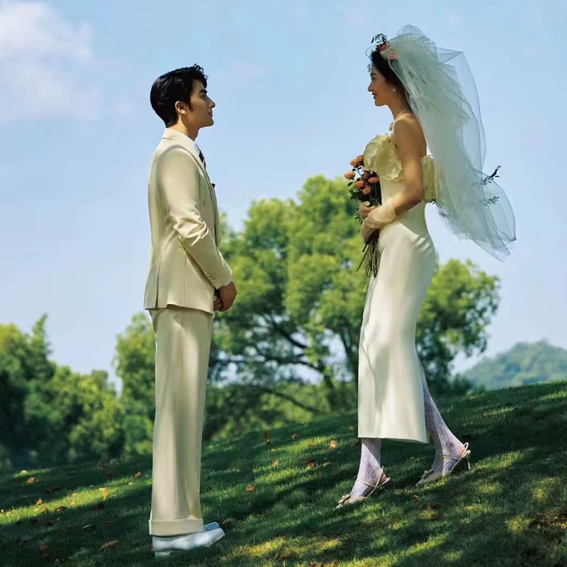 Robe de mariée légère, haut tubulaire