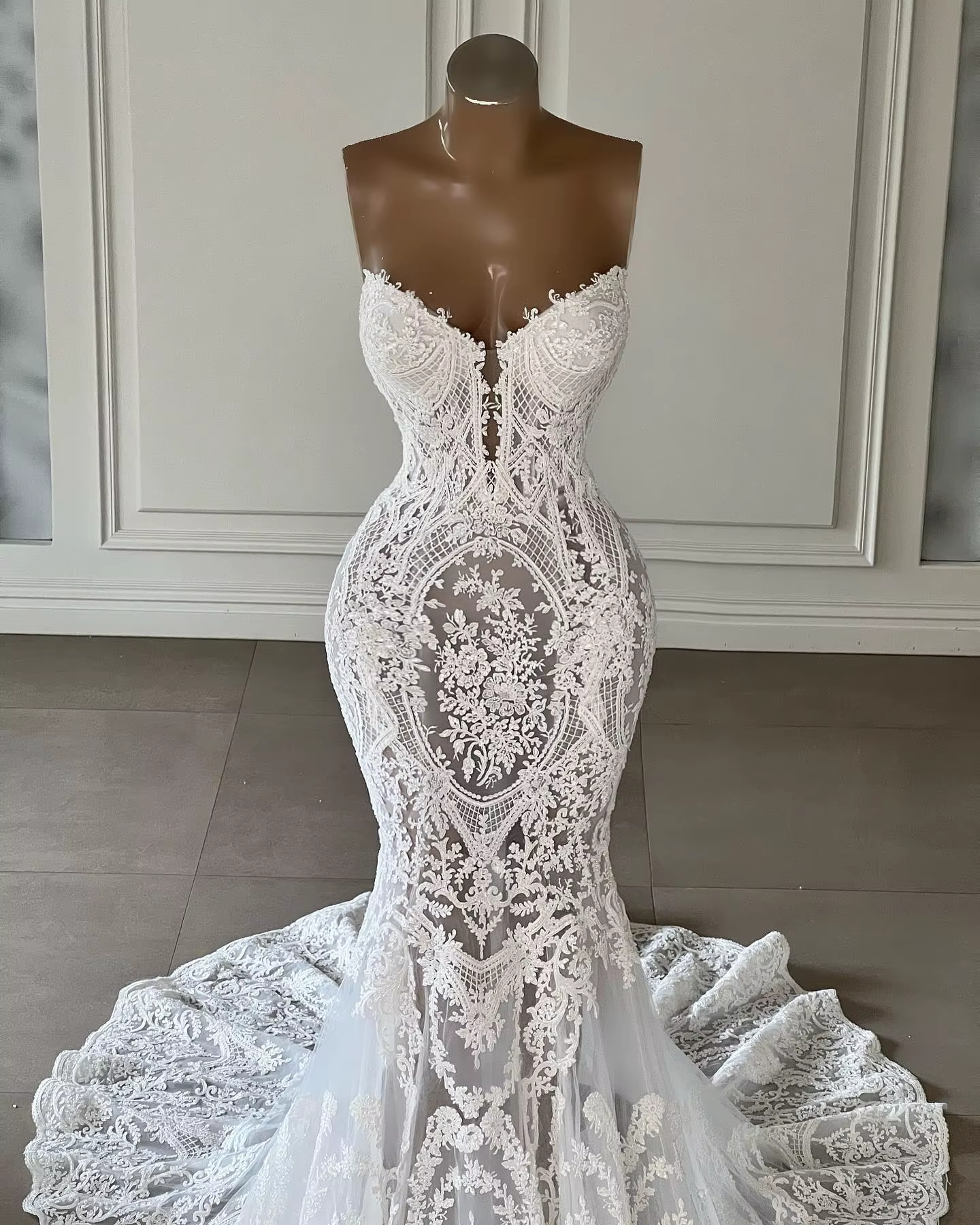 Robe de mariée sirène en dentelle