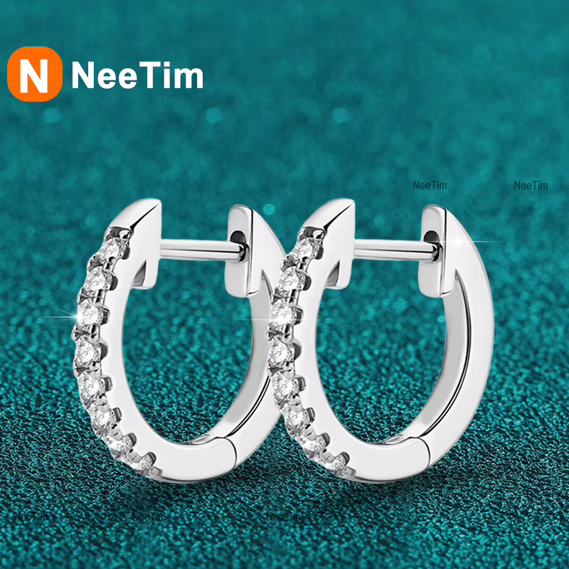 Boucles d'oreilles complètes en Moisanite