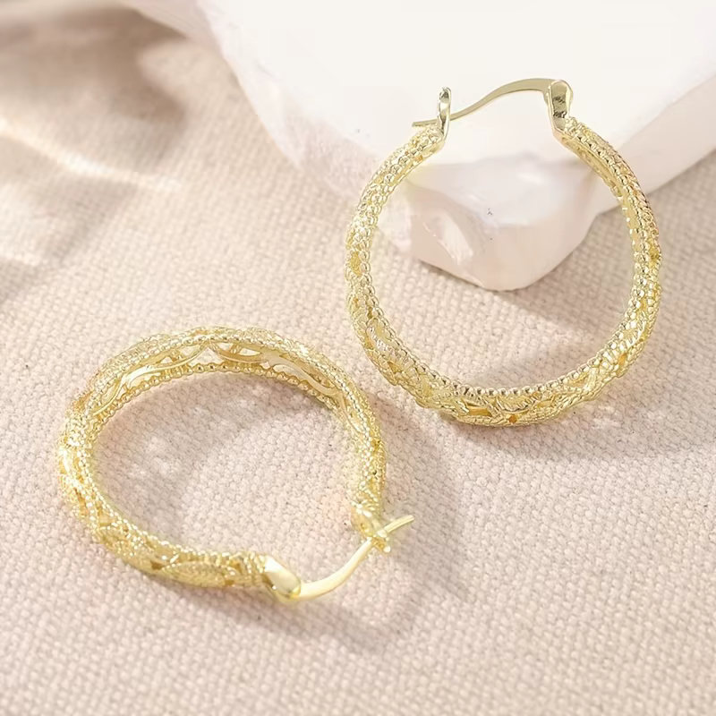 Huitan Boucles d'oreilles créoles dorées style bohème pour femme