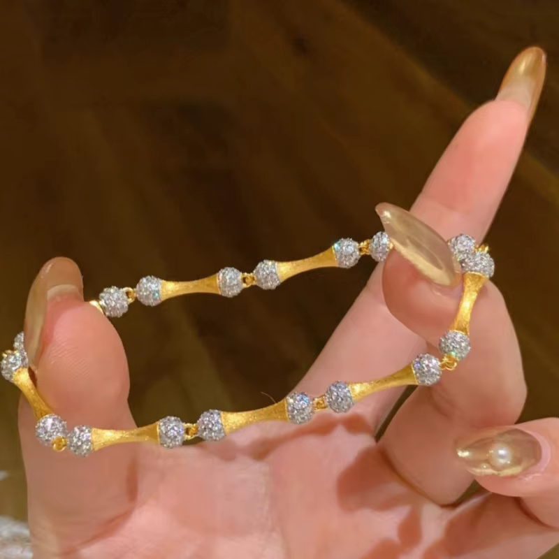 Bracelets de luxe légers en bambou brossé pour femmes