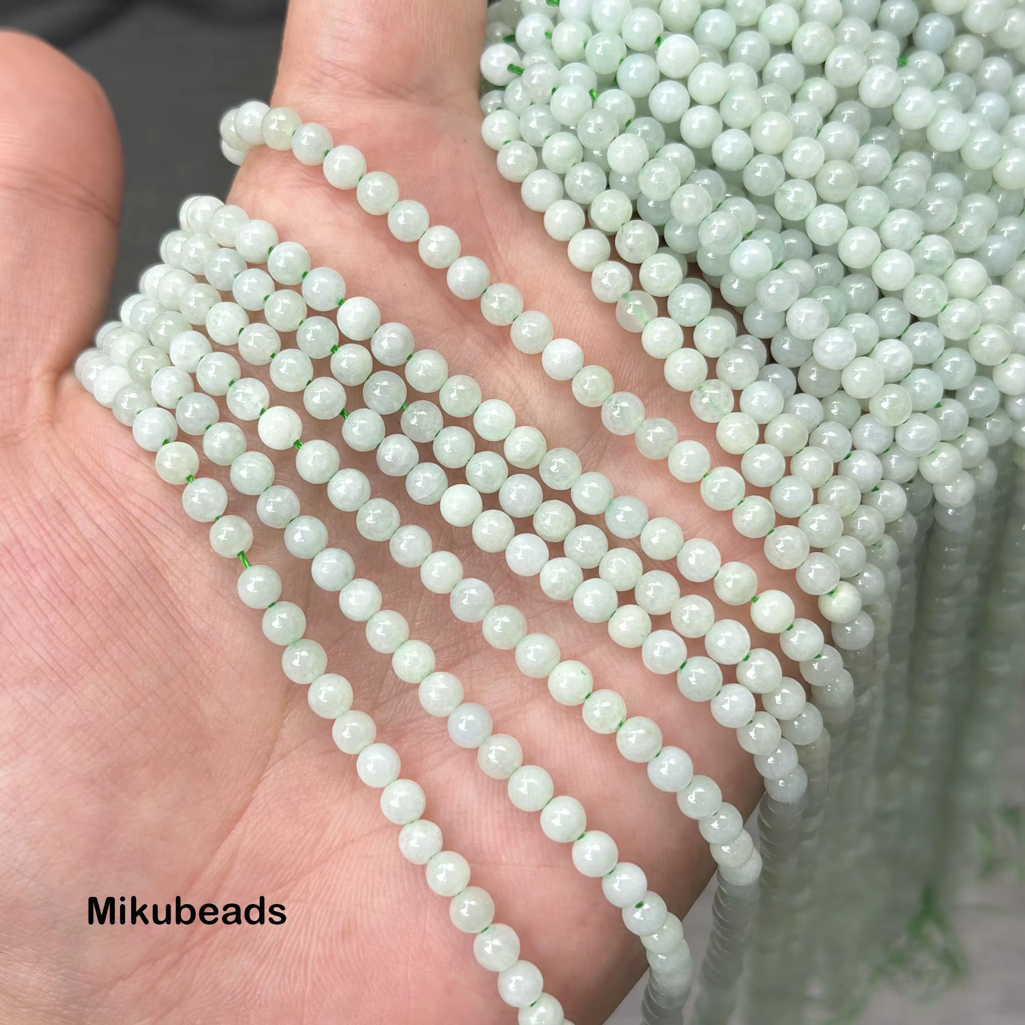 Perles rondes lisses en Jade de birmanie naturel AA + 4mm