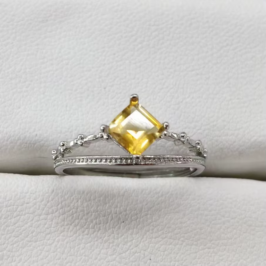 Bague carrée en citrine 100% naturelle