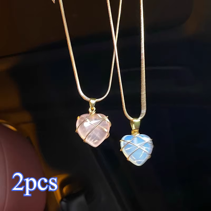 Collier élégant en forme de cœur rose et blanc
