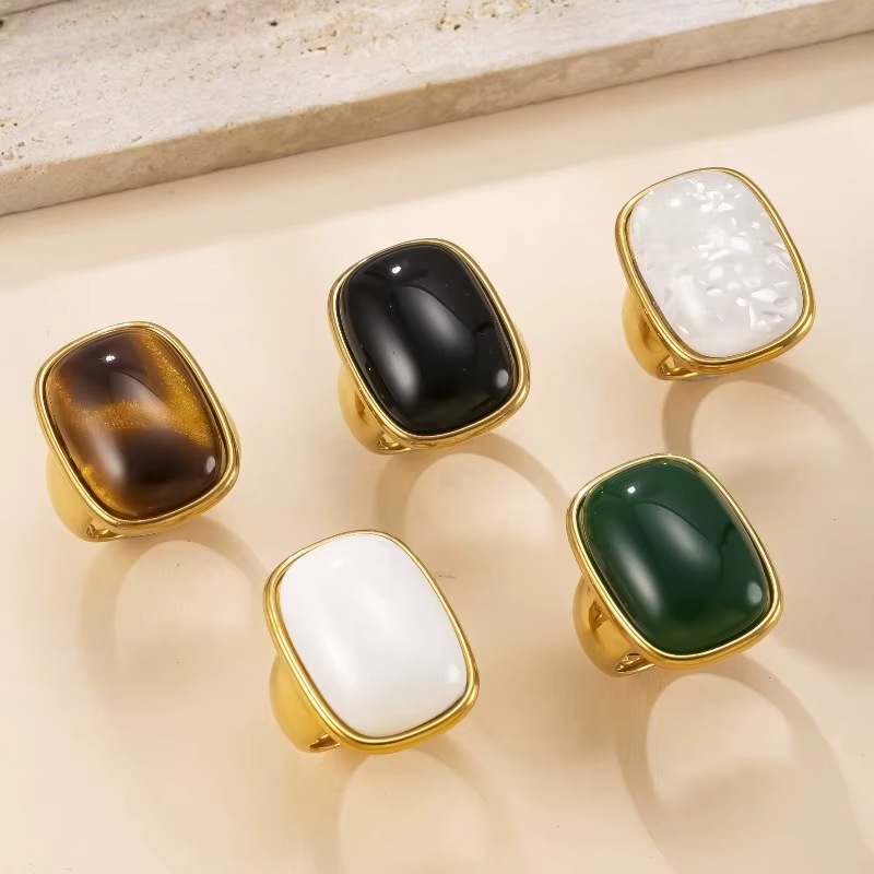 Bagues en acier inoxydable plaqué or 18 carats
