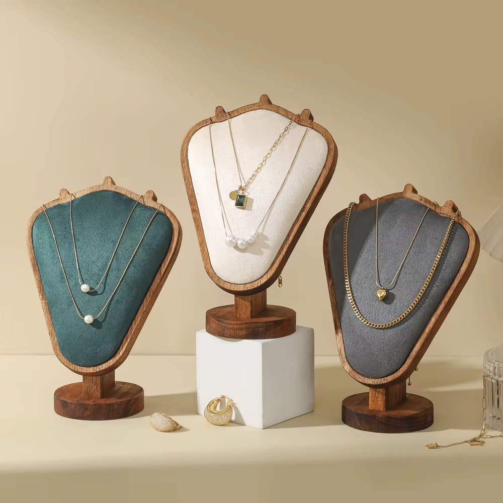 Cadre d'exposition de bijoux en bois