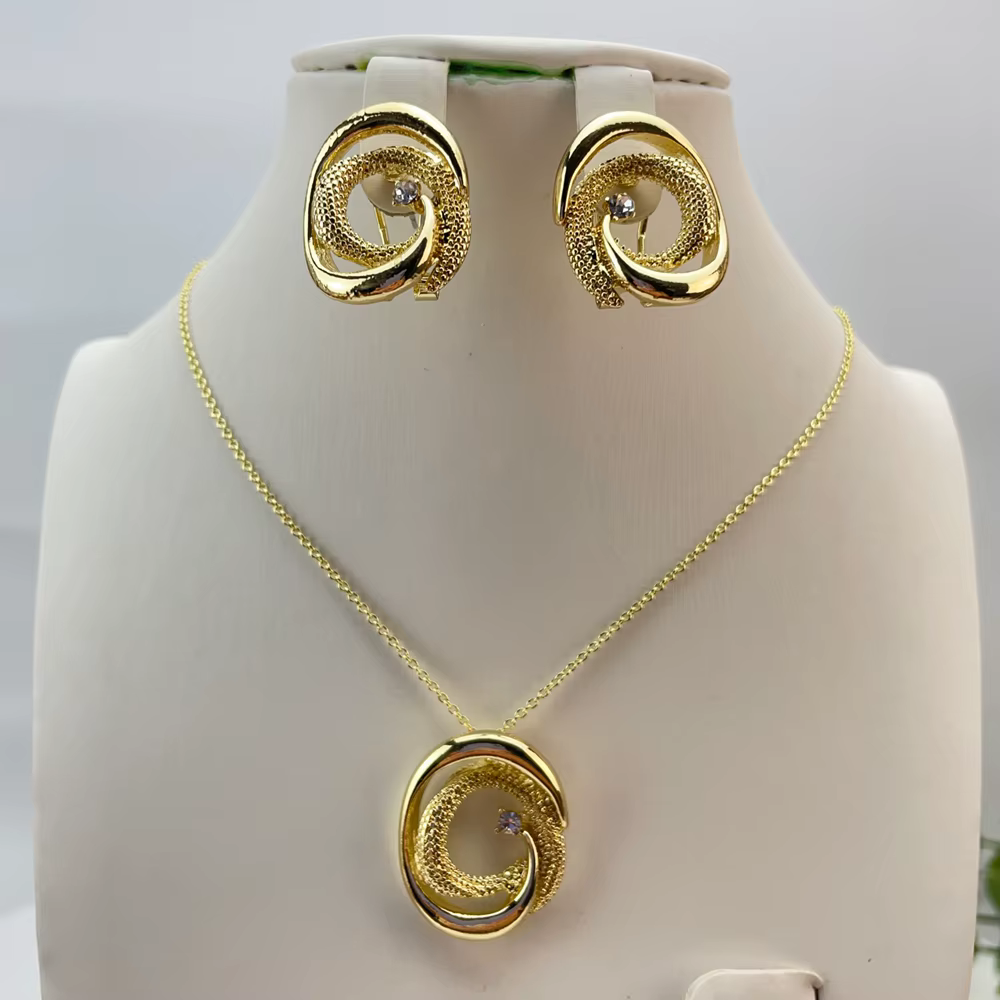 Bijoux classiques à la mode pour femmes