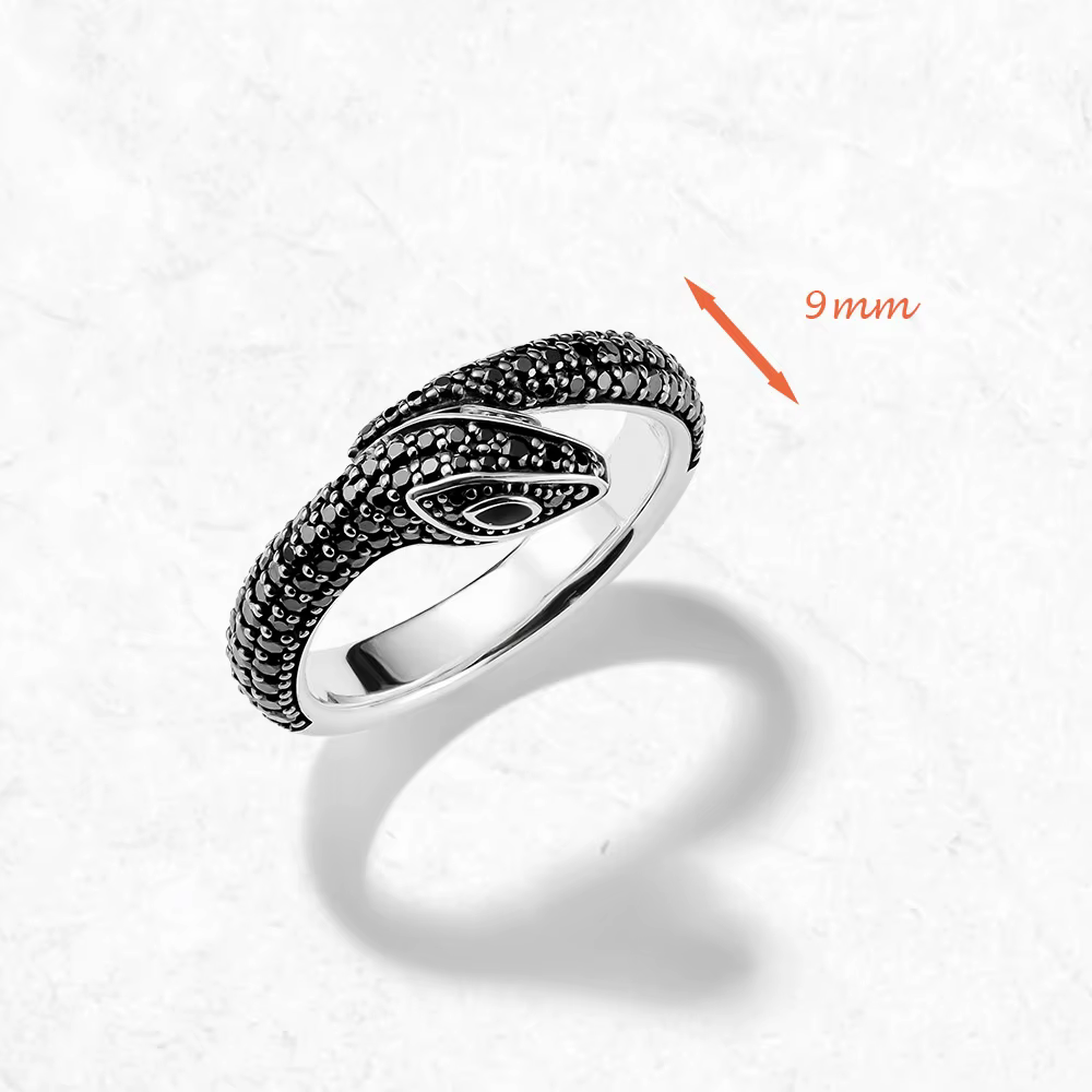 Bague serpent en pierre noire