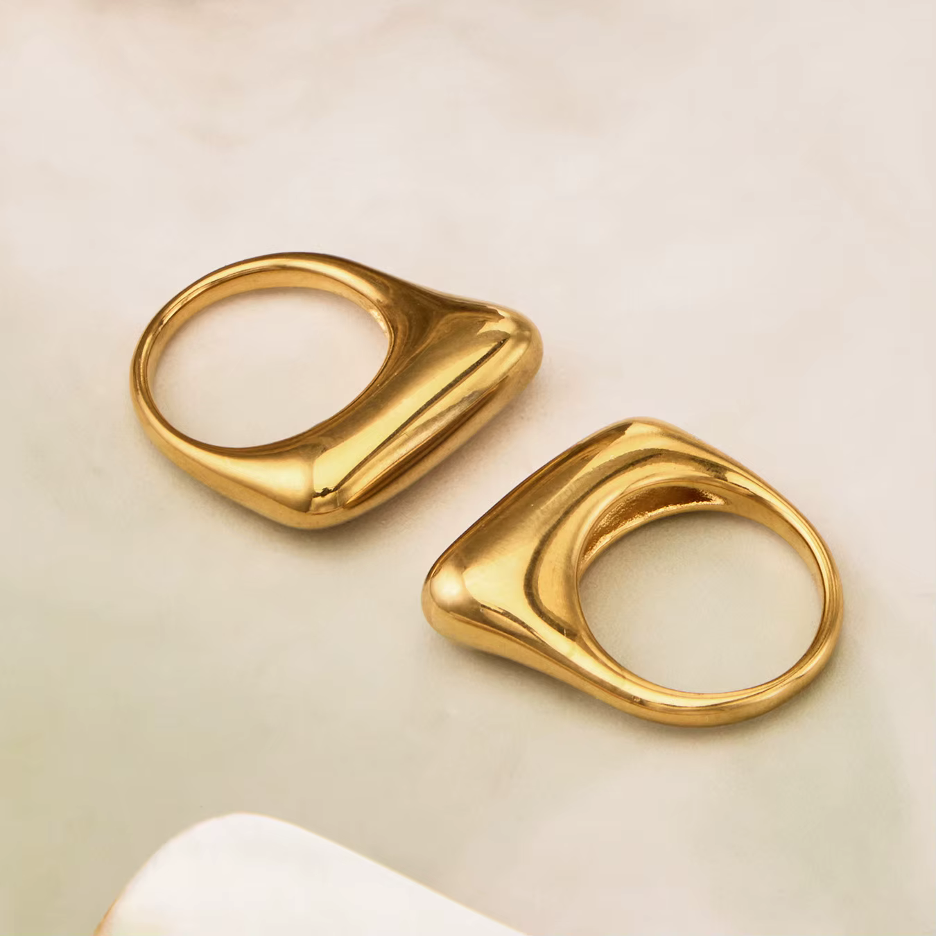 Liora – bagues minimalistes couleur or pour femmes