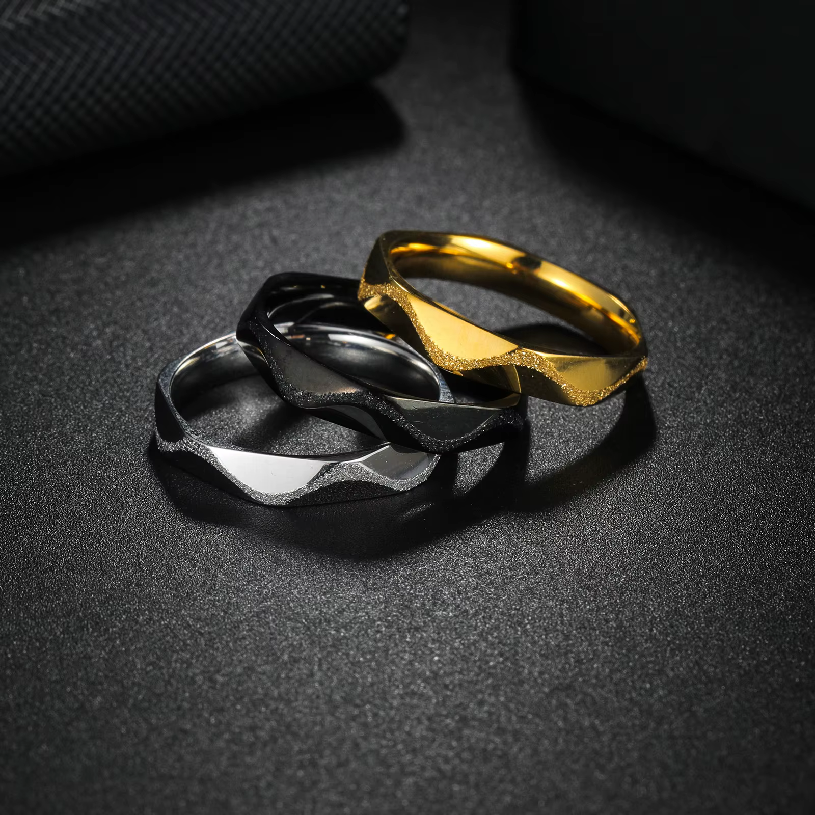 Bague en acier titane en forme de losange pour hommes