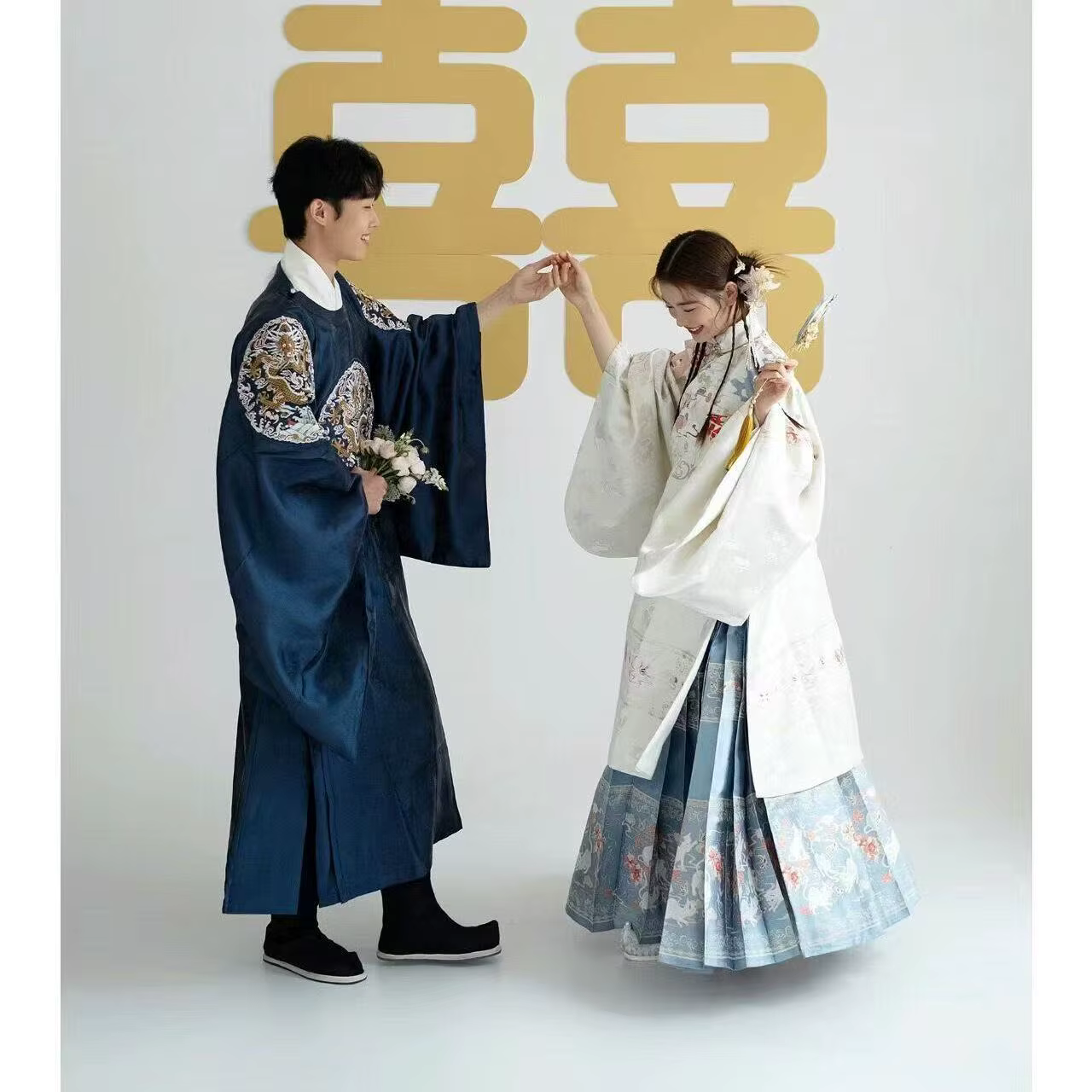 Uniforme de mariage chinois pour hommes et femmes