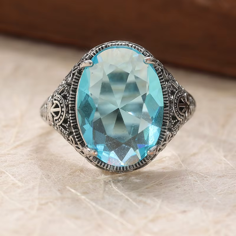 Bague ovale en aquamarine pour femmes