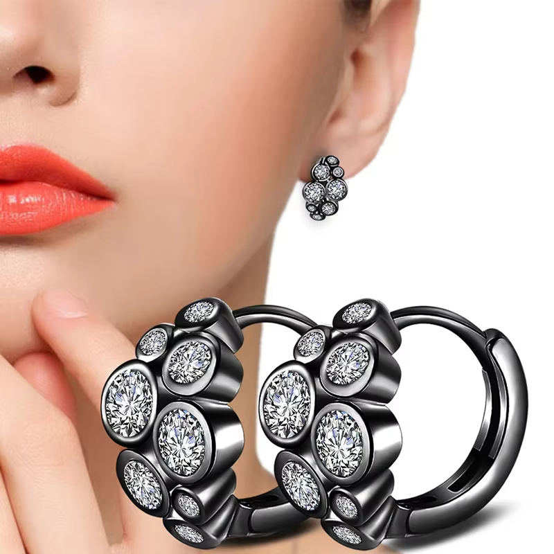 Boucles d'oreilles créoles brillantes de luxe pour femmes