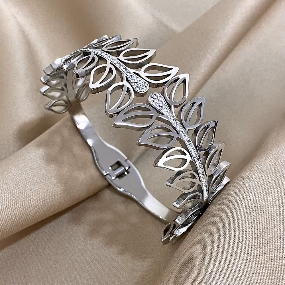 Bracelet en acier inoxydable pour femmes, feuilles de strass exagérées, élégant, couleur or argent, manchette, bijoux cadeaux