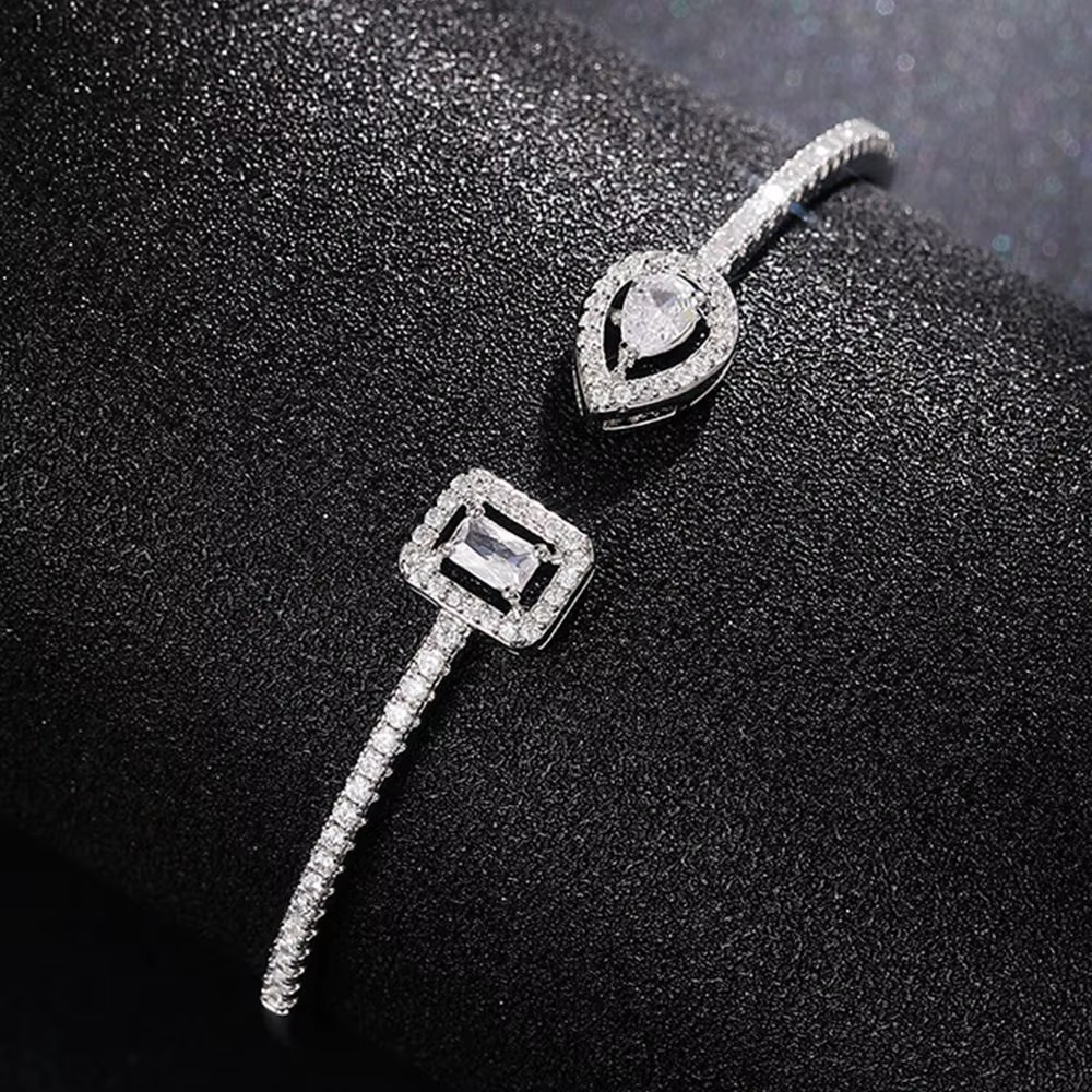 Bracelet manchette en zircon cubique