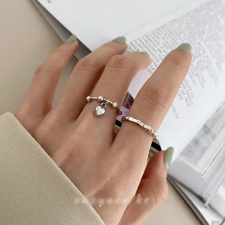 Bague en argent à ouverture en forme de cœur plissé irrégulièrement pour femme