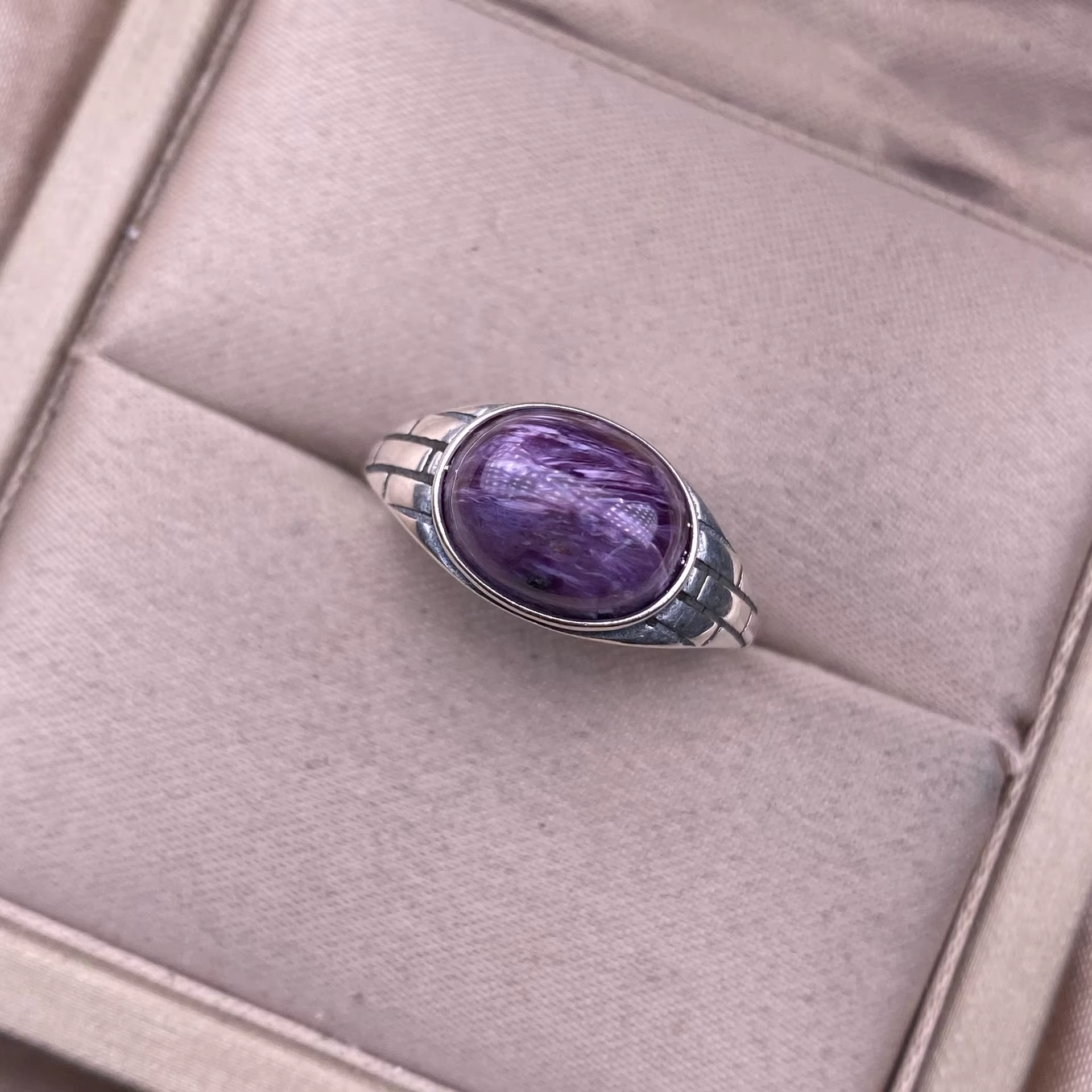 Bague en argent plaqué avec pierre d'améthyste