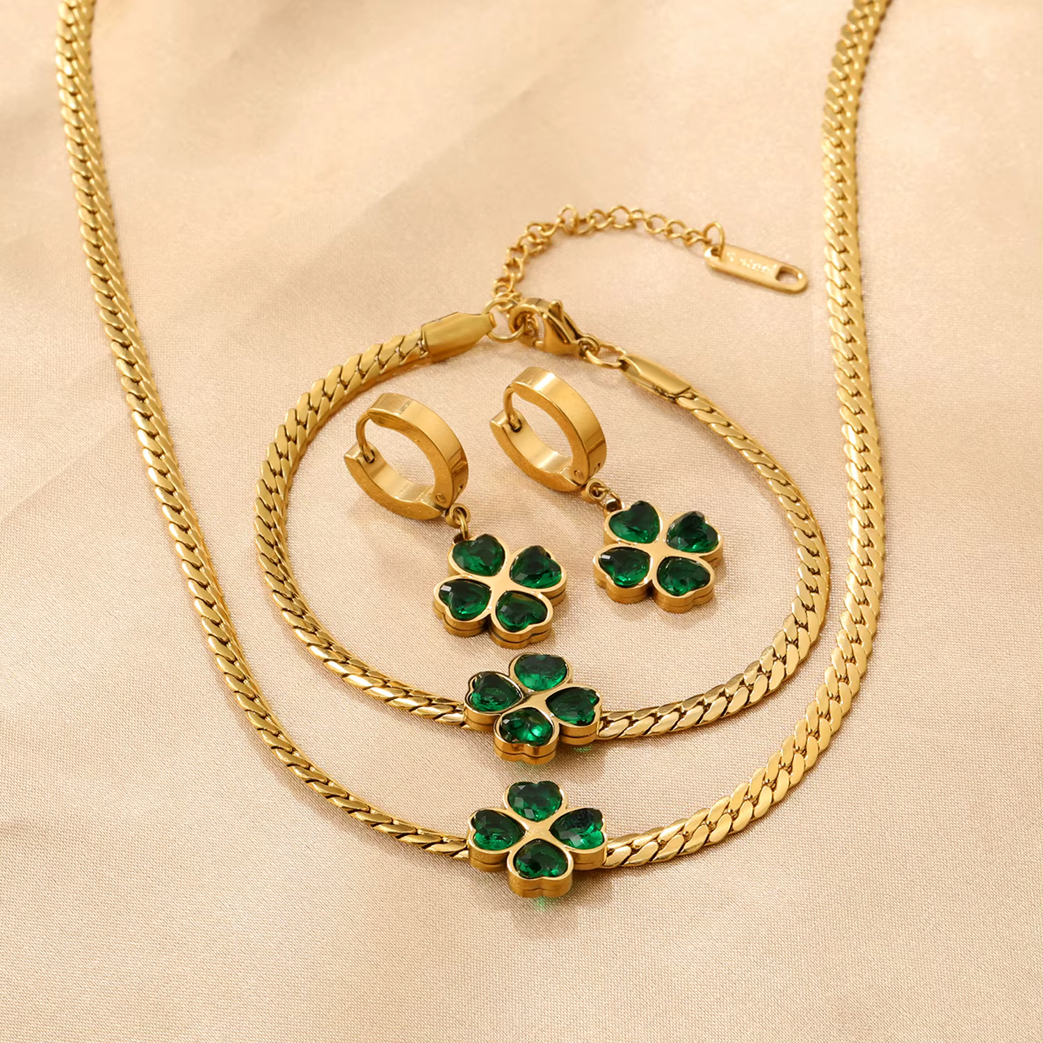 Ensemble de bijoux tendance de luxe léger avec collier