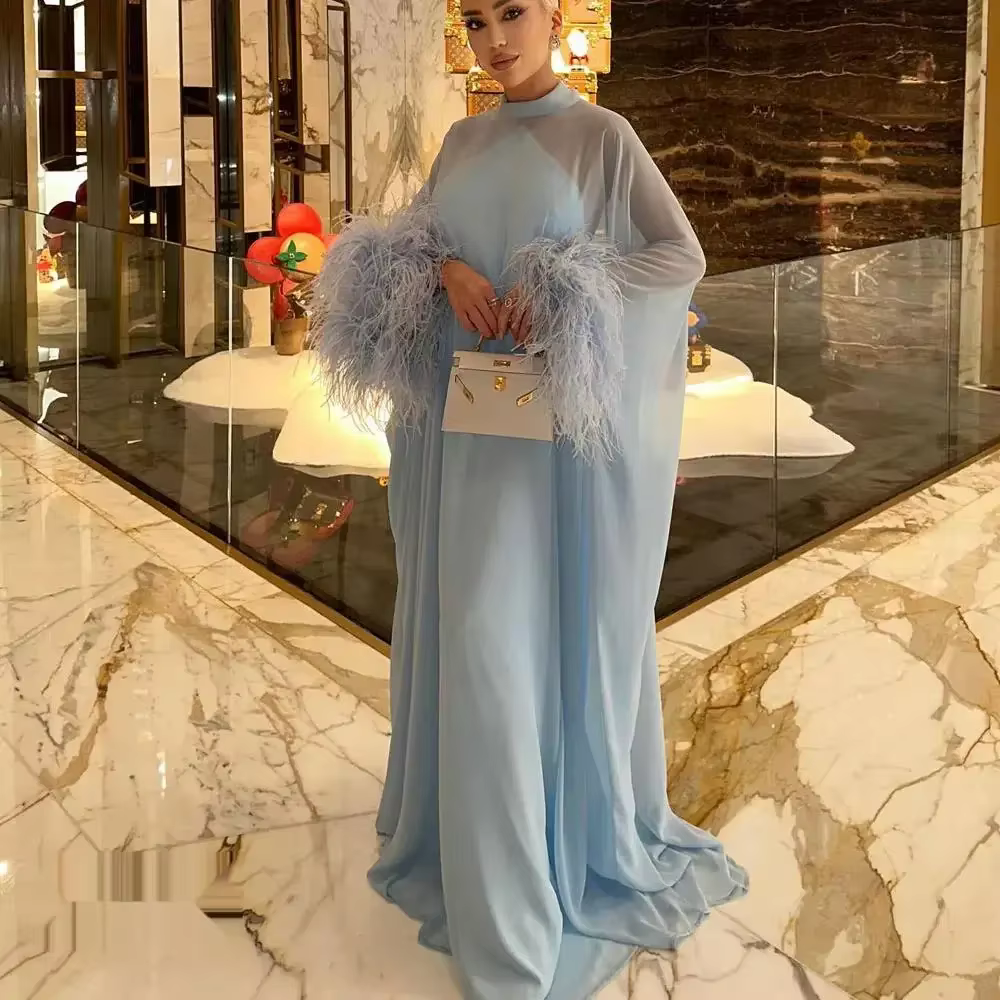 Robe de soirée en mousseline de soie bleu clair