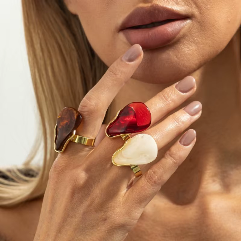 Bague bohème ouverte et réglable en résine pour femmes