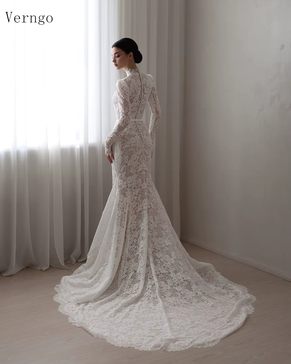 Verngo dentelle robe de mariée élégante col haut manches longues sirène robes