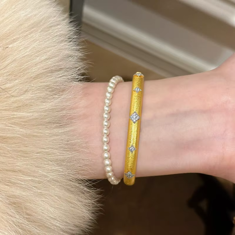 Bracelets brossés en forme d'étoile de diamant pour femmes