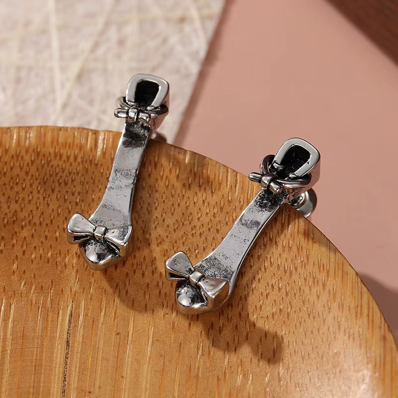 Boucles d'oreilles à talons hauts pour femmes