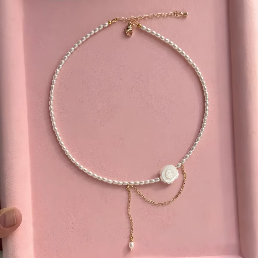 Collier de perles minimaliste pour femmes