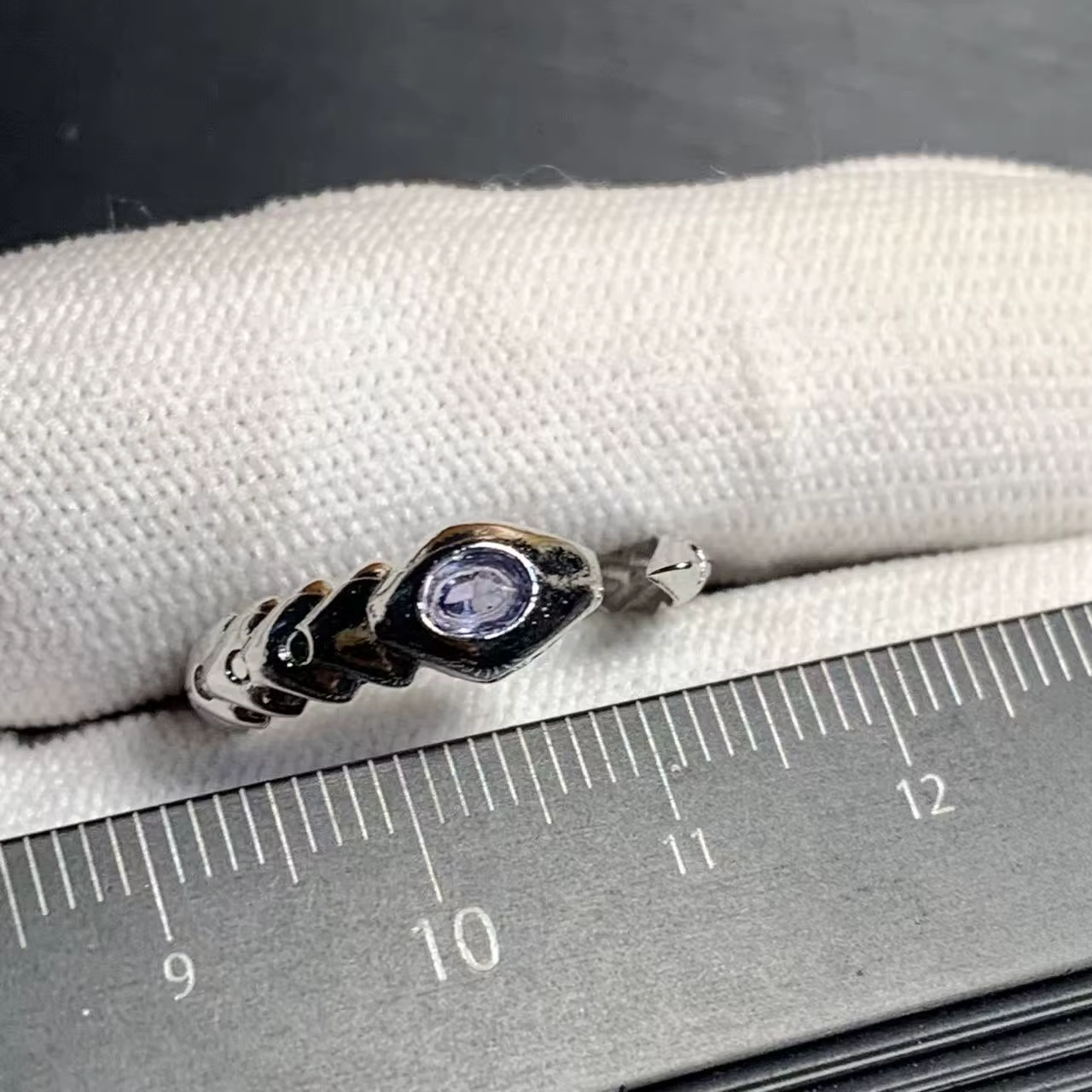 Bague en Tanzanite Naturelle 30 mm