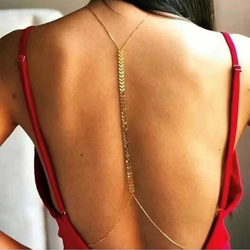 Chaîne arrière de blé couleur or pour femmes