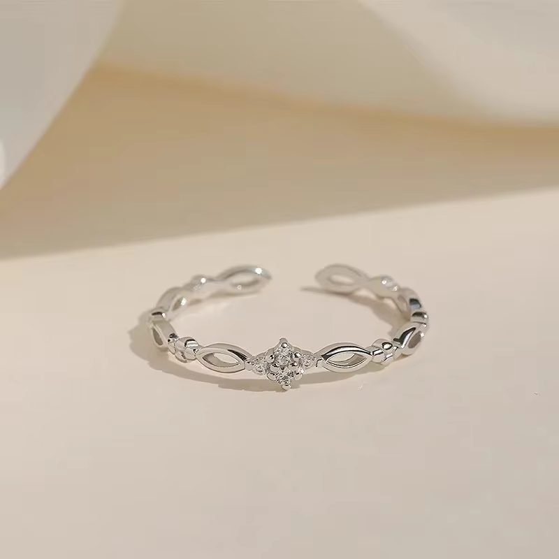 Bague ajustable en argent avec zircon géométrique trèfle à quatre feuilles pour femme