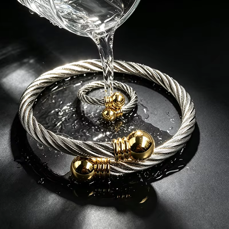 Acier inoxydable 316L, vente flash ! Ensemble bracelet et bague style corde torsadée, accents de boules dorées, élégant et unique