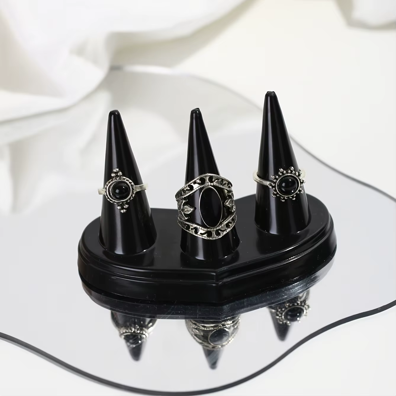 Porte-bague élégant pour bagues de mariage et bijoux au doigt