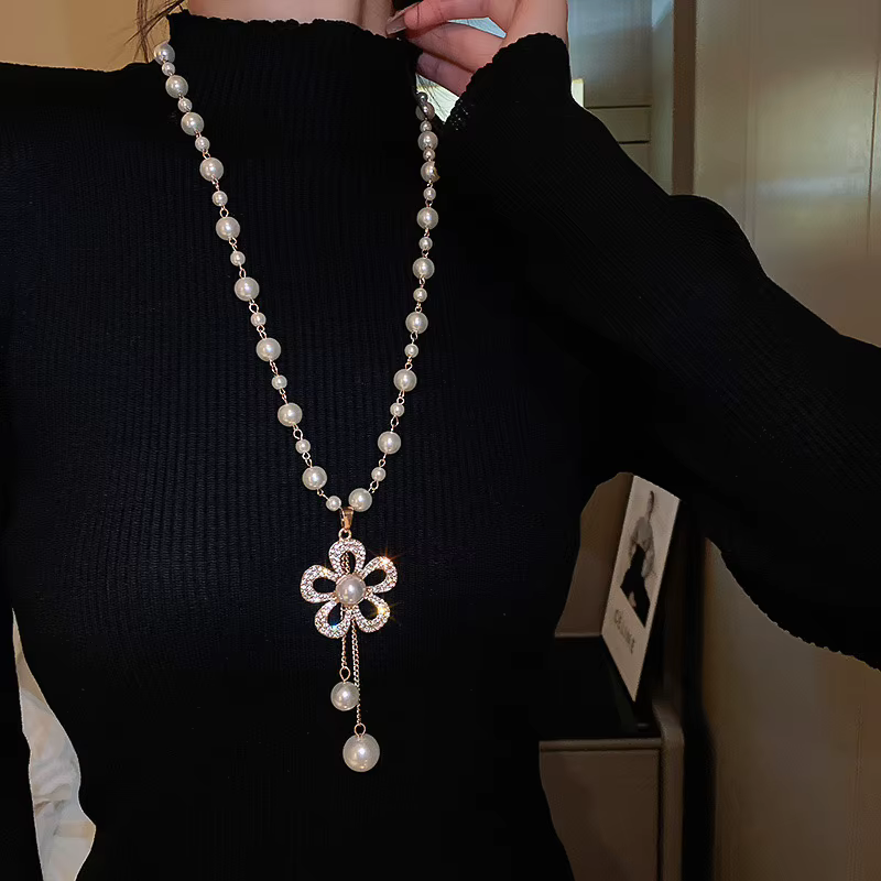 Vintage dame longue collier De perles pour les femmes élégant mode cristal fleur fête bijoux Collares De Moda