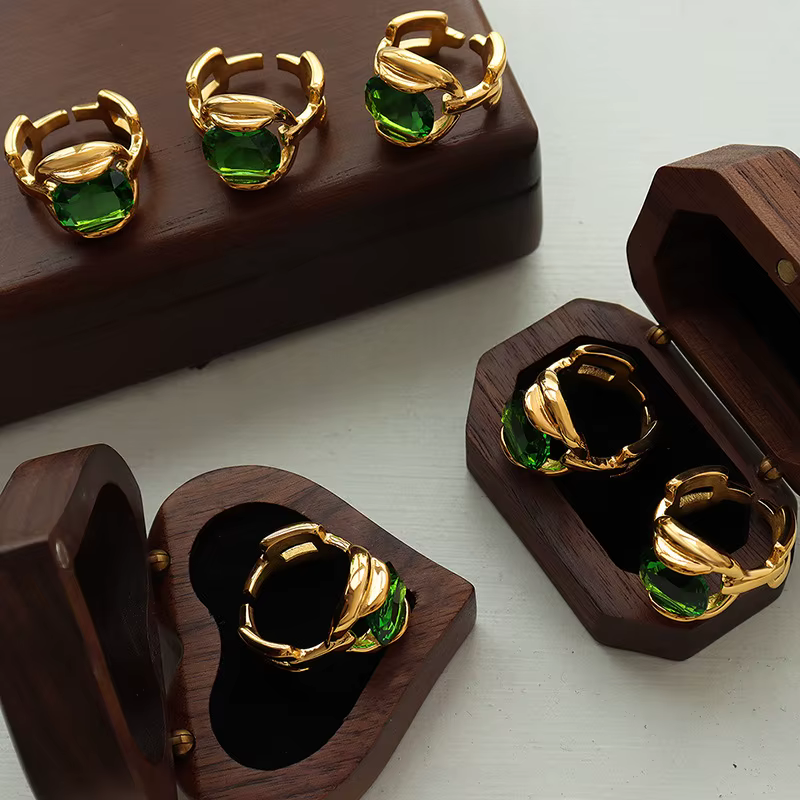 Bague en cristal émeraude pour femme