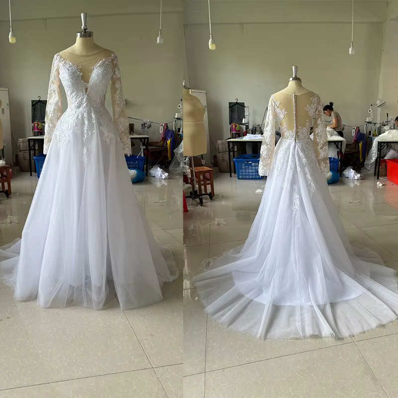 Robe de mariée légère à manches longues