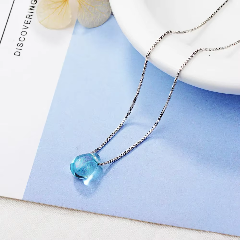 Collier avec pendentif en argent regardé S925 pour femme